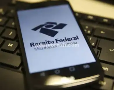 AGU oficia Google e Apple contra apps falsos sobre o Imposto de Renda