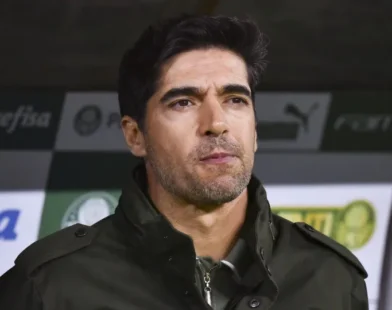 Abel Ferreira culpa 'maratona' de jogos por mais uma atuação fraca do Palmeiras
