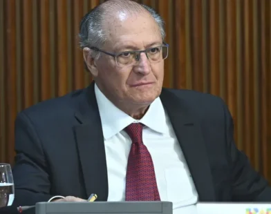 Alckmin e ministro chinês tratam de comércio em videoconferência