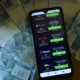 Apostadores destinam até R$ 30 bi por mês a bets, informa BC