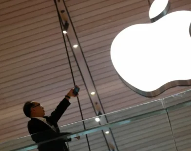 Apple elimina mais de 135 mil aplicativos em sua loja virtual