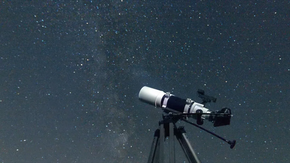 Astrofísicos descobrem que planeta fora do Sistema Solar tem clima único