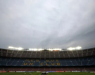 Autoridades liberam obras do novo Camp Nou 24h por dia