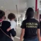 Bebê traficada por português é repatriada ao Brasil após resgate; veja