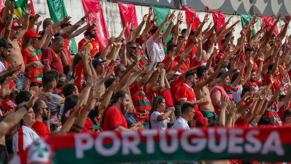 Bilionária, Portuguesa aperta o cinto e se prepara para a guerra na Série D