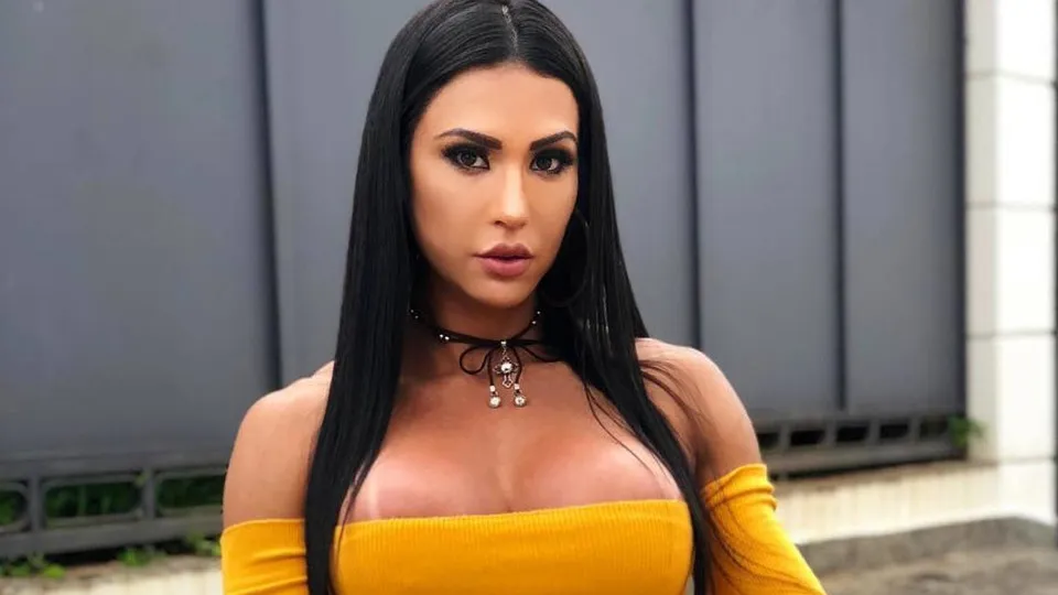 Canais com notícias falsas de BBB e celebridades se proliferam no YouTube