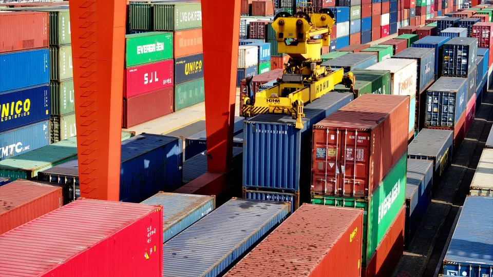 China aposta que tem mais fôlego para guerra tarifária do que Trump, diz pesquisador