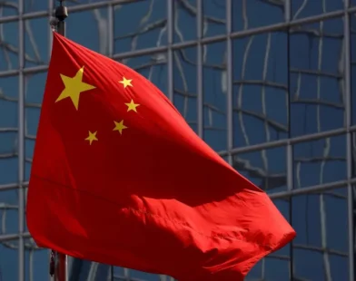 China retalia e anuncia taxas de 34% para todos os produtos dos EUA