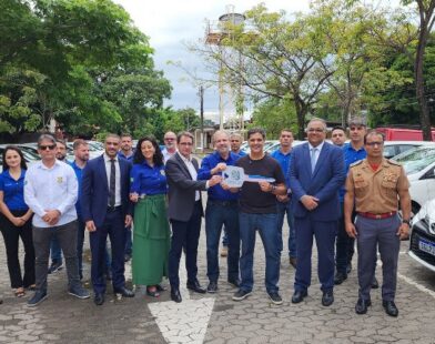 Corpo de Bombeiros e Polícia Científica recebem novas viaturas