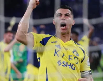 Cristiano Ronaldo decide futuro e mira marca histórica