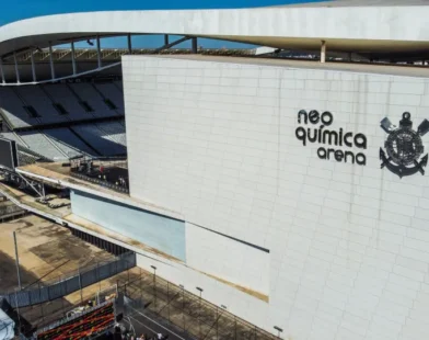 Dívida do Corinthians sobe R$ 257 milhões e já ultrapassa R$ 2,5 bilhões