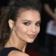 Emily Ratajkowski e Olivia Wilde criticam Katy Perry por ida ao espaço com empresa de Bezos