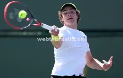 Fonseca encara jovem que chega a Madri com título e faz estreia na ATP