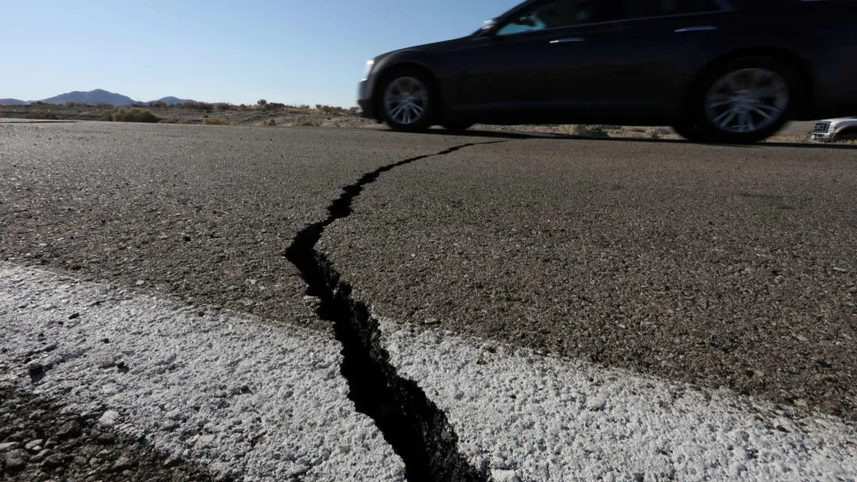 Forte terremoto é sentido perto de San Diego nos Estados Unidos