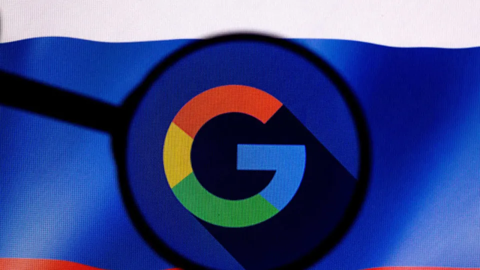 Google afirma que suspendeu 700 mil contas de anunciantes com potencial golpista
