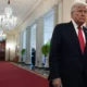 Governo Trump fecha gabinete que combatia desinformação estrangeira