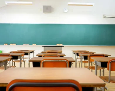 Governo de SP autoriza edital para privatizar gestão de 143 escolas