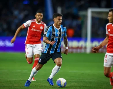 Grêmio e Internacional fazem Gre-Nal 447 na busca da reabilitação no Brasileirão