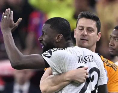 Gündogan sai em defesa de Rüdiger após punição polêmica na Alemanha