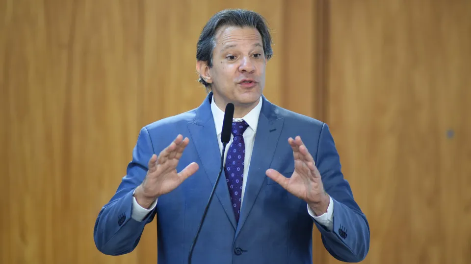 Haddad: Brasil está melhor posicionado diante do tarifaço de Trump