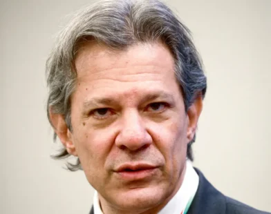 Haddad diz que benefício teve regra 'desarrumada'