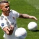 'Herdeiro' de CR7 explica fracasso no Real Madrid: "Há muita crítica..."