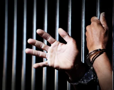 Homem finge ser pai de menino com câncer, aplica golpes e é preso na BA