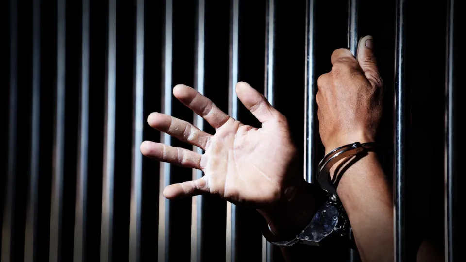 Homem finge ser pai de menino com câncer, aplica golpes e é preso na BA