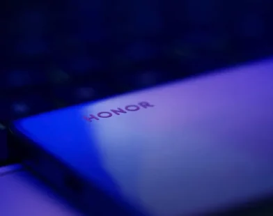 Honor vai investir US$ 10 bilhões para integrar IA com mais dispositivos