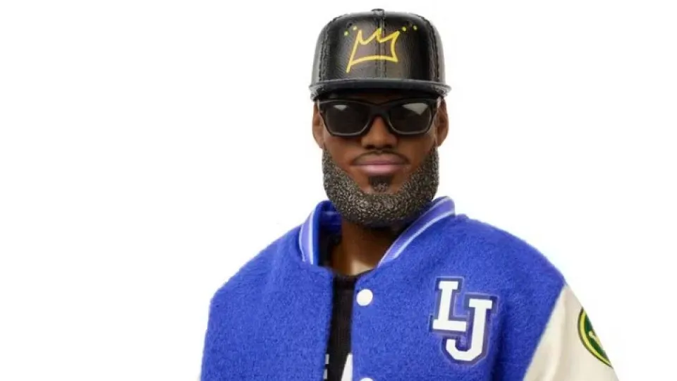 LeBron James é o primeiro atleta masculino a se transformar em um boneco Ken