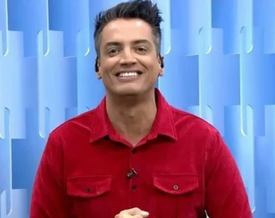 Leo Dias recebe alta hospitalar após internação por pneumonia