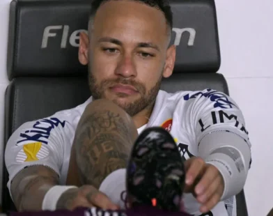 Lesão pode fazer Neymar jogar apenas mais duas partidas pelo Santos