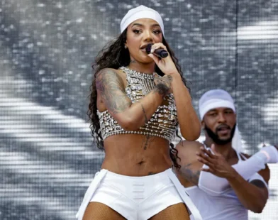 Ludmilla diz ter recusado abertura do show de Gaga, mas produtora nega convite