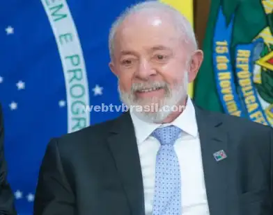 Lula sanciona leis para proteção de direitos das mulheres
