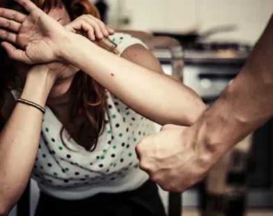 Mais de 3 em cada 10 mulheres no País dizem ter sofrido violência em um ano