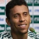 Marcos Rocha sofre nova lesão e volta a ser problema no Palmeiras