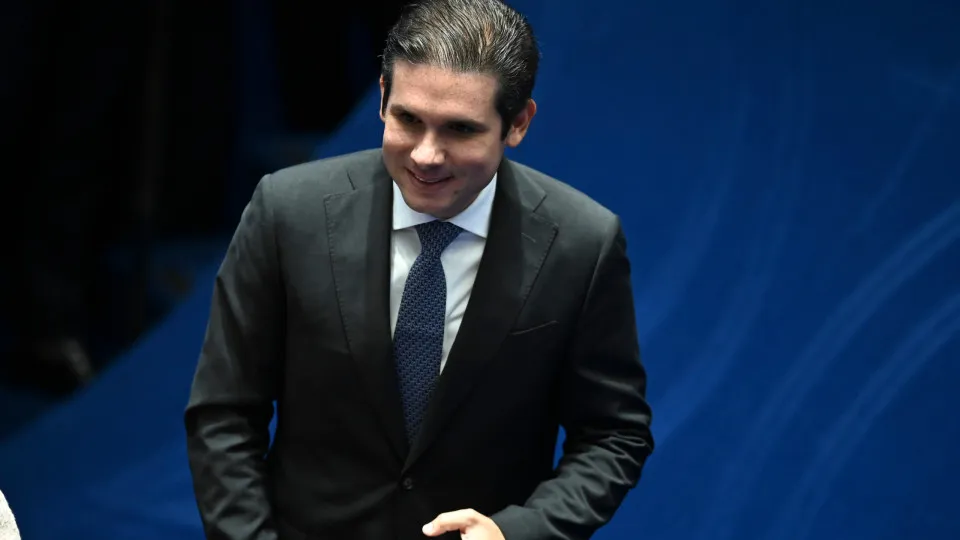 Motta rejeita decidir sozinho e indica que levará projeto de anistia pelo 8/1 a líderes na Câmara