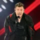 Mulher diz que foi abusada por Nick Carter e que contraiu doença
