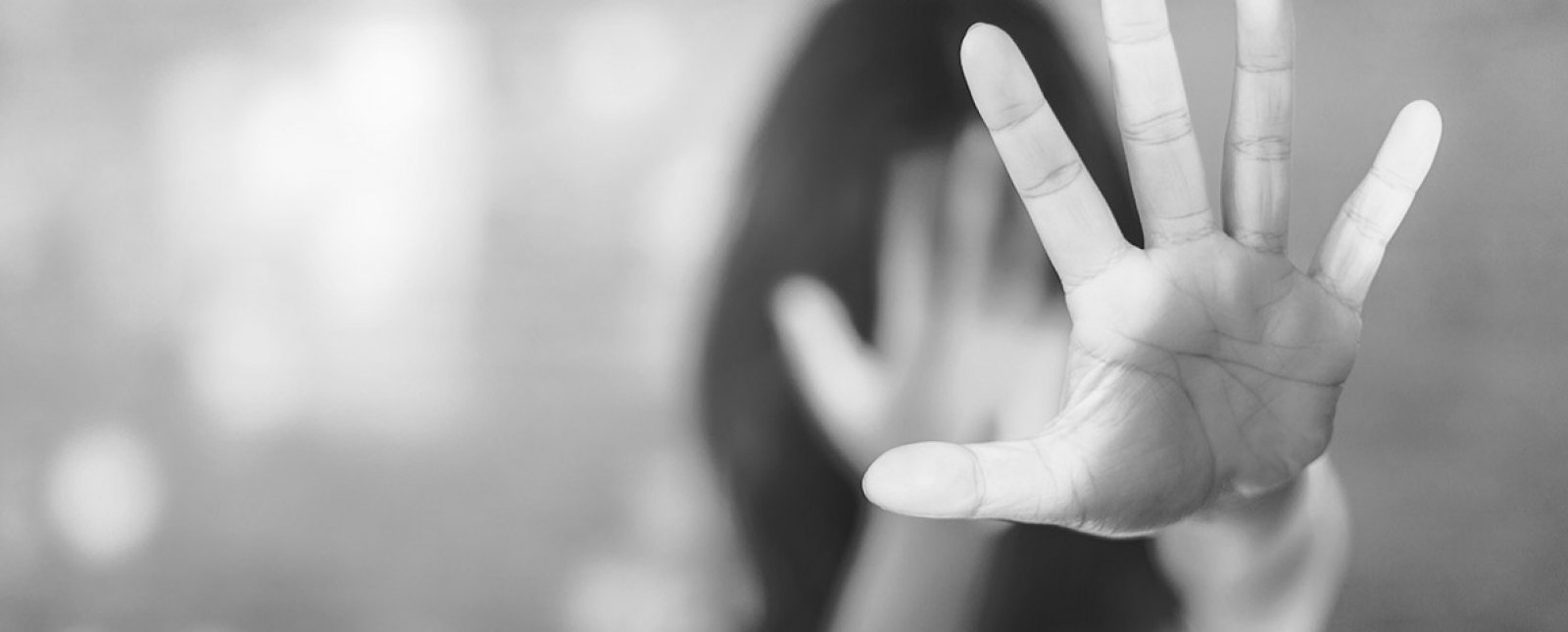 Mulher é brutalmente espancada e sofre violência sexual após criminoso invadir sua casa, em Capitão Enéas