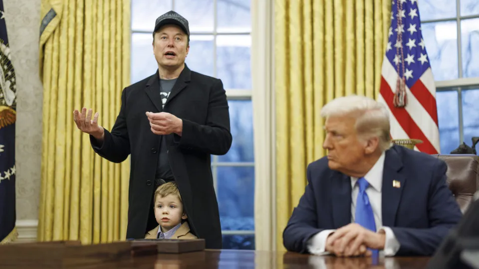 Musk concorda em pagar R$ 57,7 milhões para encerrar processo de Trump