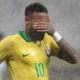 Neymar reforça turismo e camisas da seleção no Maracanã