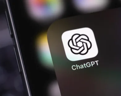 OpenAI ajusta GPT-4o após críticas sobre tom bajulador da IA