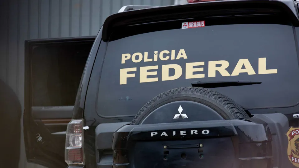 PF apreende cerca de R$ 41 mi em bens e dinheiro em operação contra fraudes no INSS