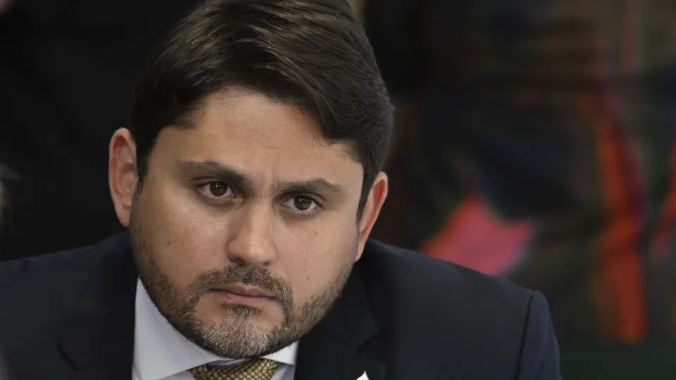 PGR denuncia Juscelino Filho, ministro de Lula, por suspeita de corrupção