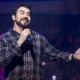 Padre Fábio de Melo 'adota' boneca reborn com síndrome de Down nos EUA