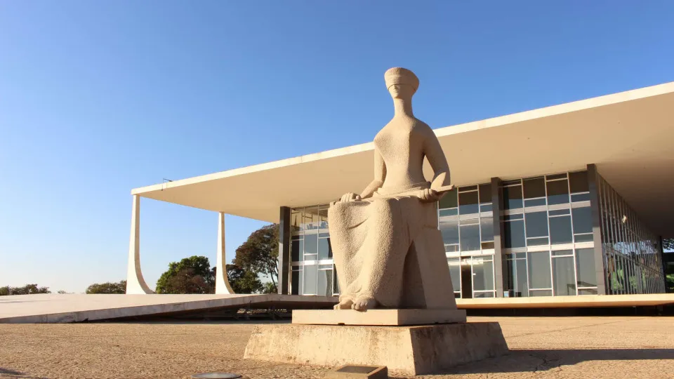 Polícia de Brasília prende suspeito de tentar invadir o STF