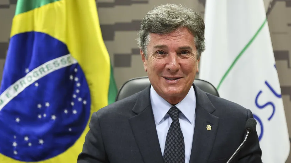 Presídio onde Collor está tem denúncias de superlotação e tortura