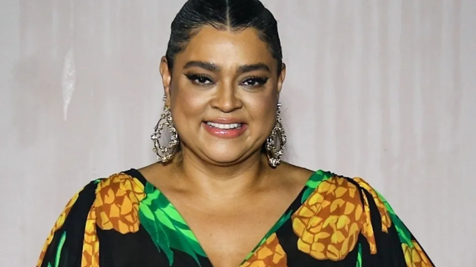 Preta Gil canta com Gilberto Gil, que chora, em show da turnê 'Tempo Rei', em SP