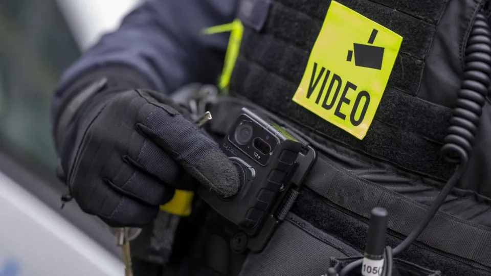 Projeto do governo Lula para compra de câmeras para policiais tem adesão de 20 estados e do DF