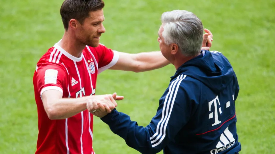 Real Madrid prepara saída de Ancelotti e tenta antecipar Xabi Alonso